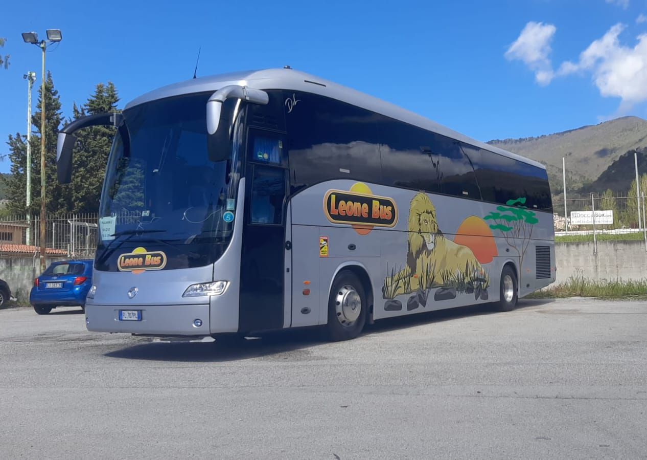 IVECO DOMINO HDH- 54 ASIENTOS + CONDUCTOR